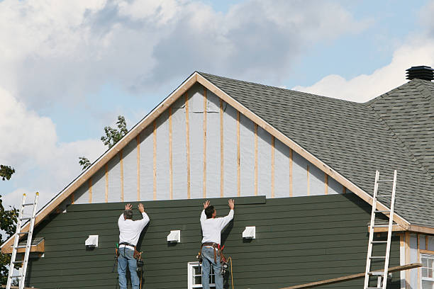 Professional Siding Contractor technician working in Chester, VA